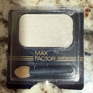 VINTAGE MAX FACTOR Satin SHADOW Refill  Perfect Pearl‎ 19 NOS Sealed NEW